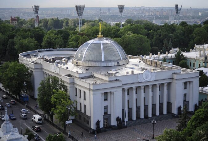 Зареєстровано законопроект, що повертає ПДВ 20% на свиней та молоко