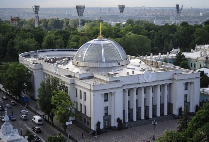 У ВРУ ініціюють закон про торгівлю